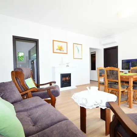 Amiela By Interhome Trogir